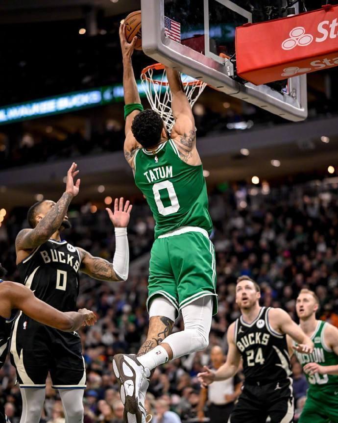 AYX-塔图姆在快船比赛中势不可挡，挺进下一轮引发热议！的简单介绍