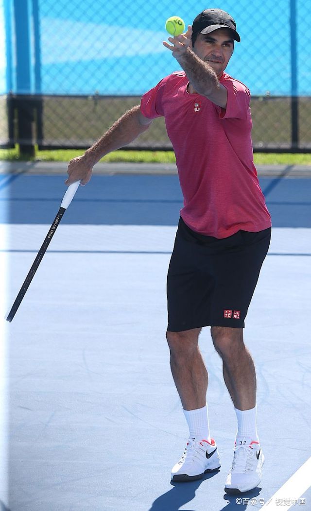 AYX-费德勒迎来七赛季高光表现，巴黎圣日耳曼球迷沸腾！的简单介绍